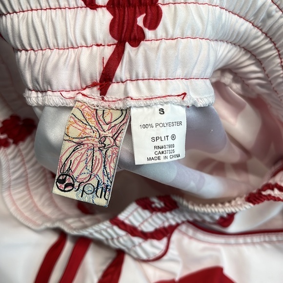 Split Shorts‎ - Picture 3 of 3